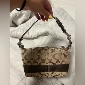 Vintage Coach shoulder bag not used/ not auth